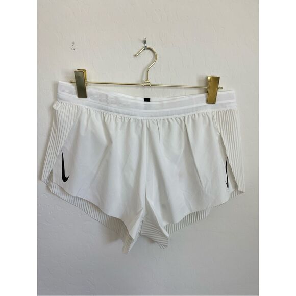 NIKE Plus Size Pleated Running Shorts Size Large NWT
